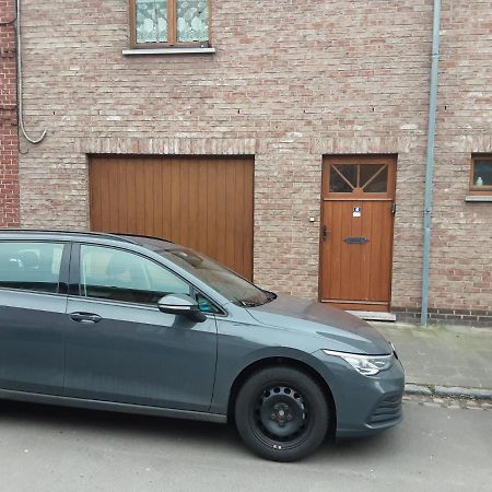 Spacieux Appartement Mons Bagian luar foto