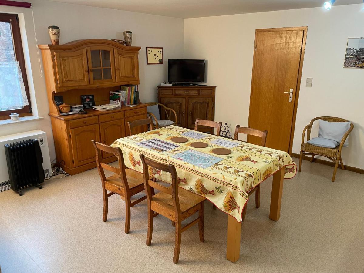 Spacieux Appartement Mons Bagian luar foto